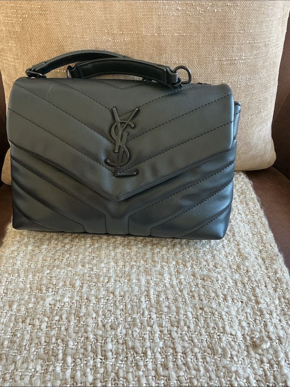 DH Gate saint  Quilted Chevron Chain Shoulder Bag - Picture 2 of 6